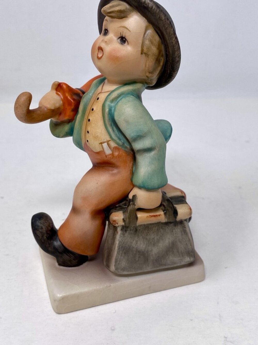 Goebel Hummel Merry Wanderer # 11 Figurine 1960s W Germany TMK4 Boy W Umbrella